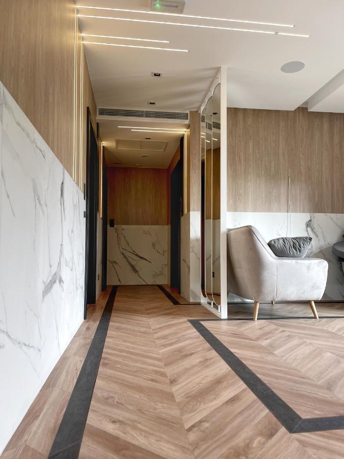 Resto Inn - Smart Apartamenty Blisko Energylandii Polwies Exteriör bild