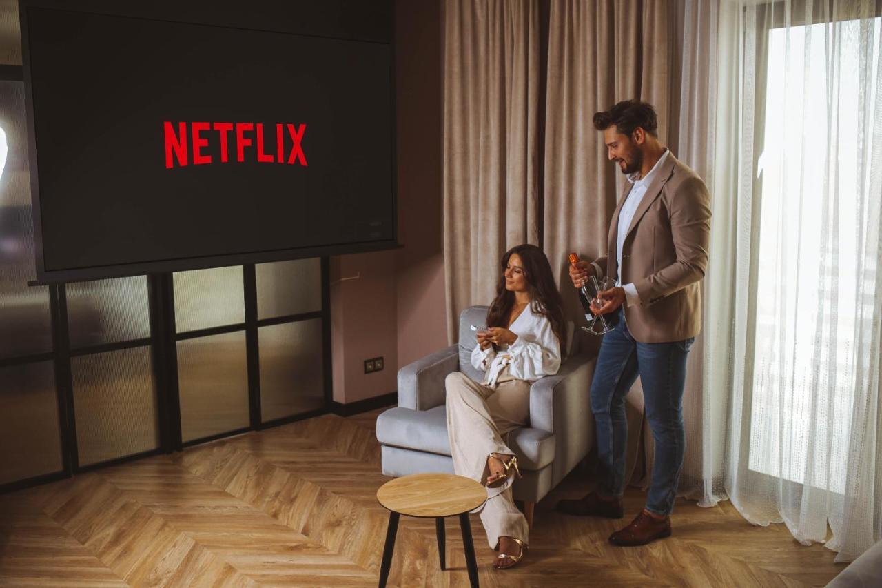 Resto Inn - Smart Apartamenty Blisko Energylandii Polwies Exteriör bild